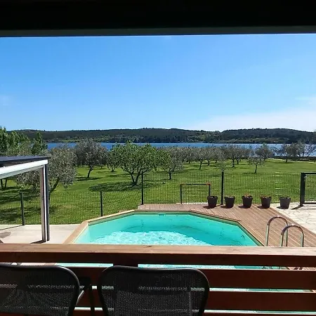 Feriehus Charmantes Strandhaus Beta Im Olivenhain Pomer