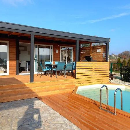 Charmantes Strandhaus Beta Im Olivenhain *